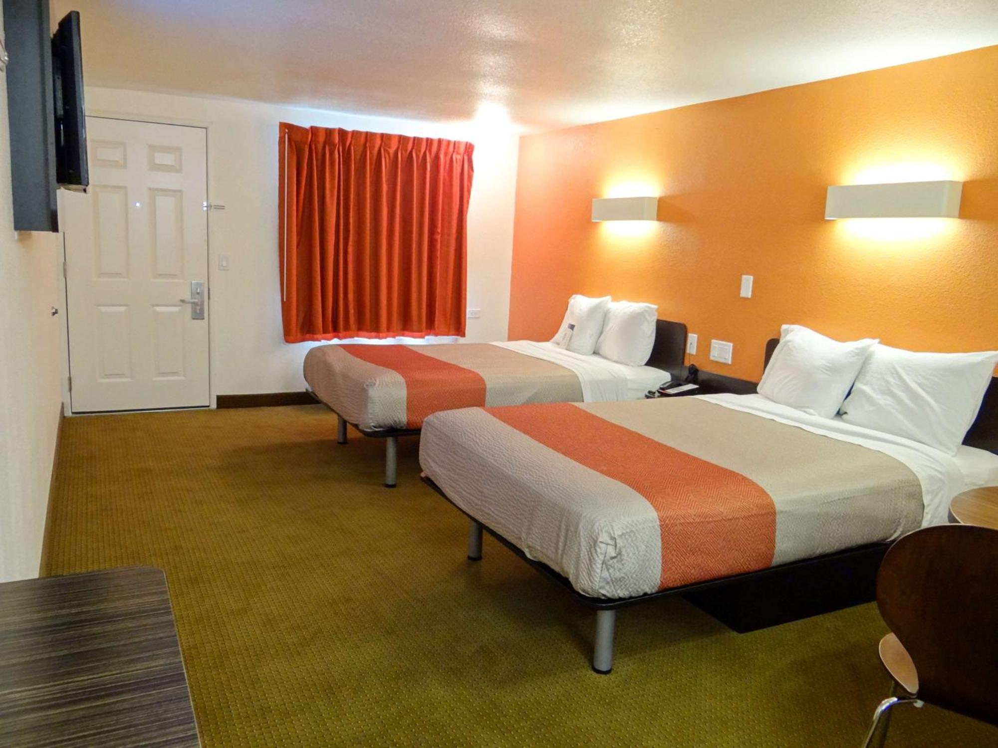 Quadruple Room Non-Smoking
