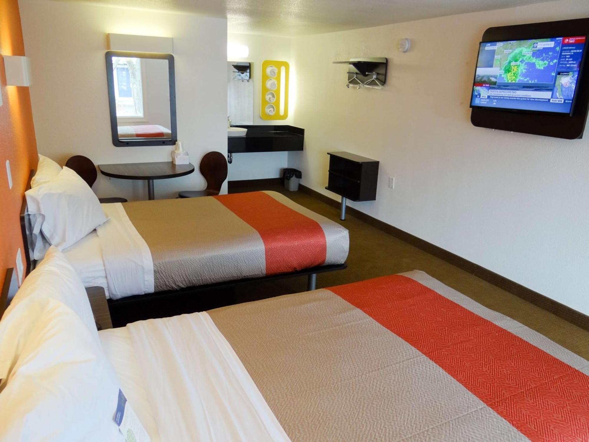 Quadruple Room Non-Smoking