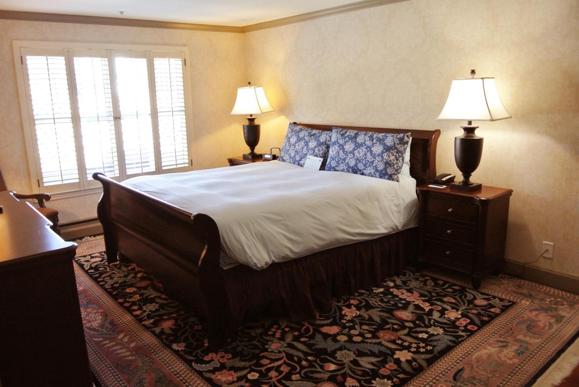 One-Bedroom Suite King Bed