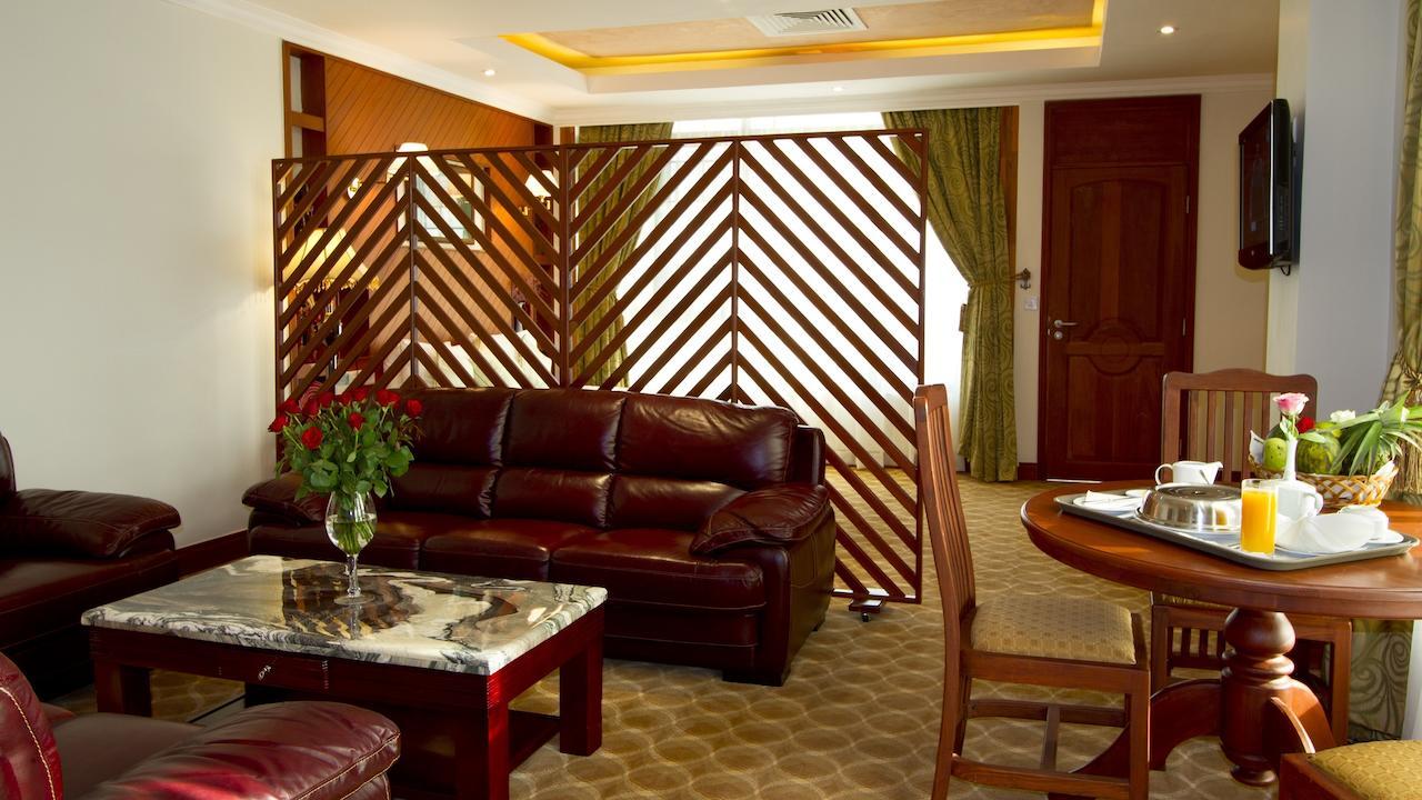 Deluxe Suite
