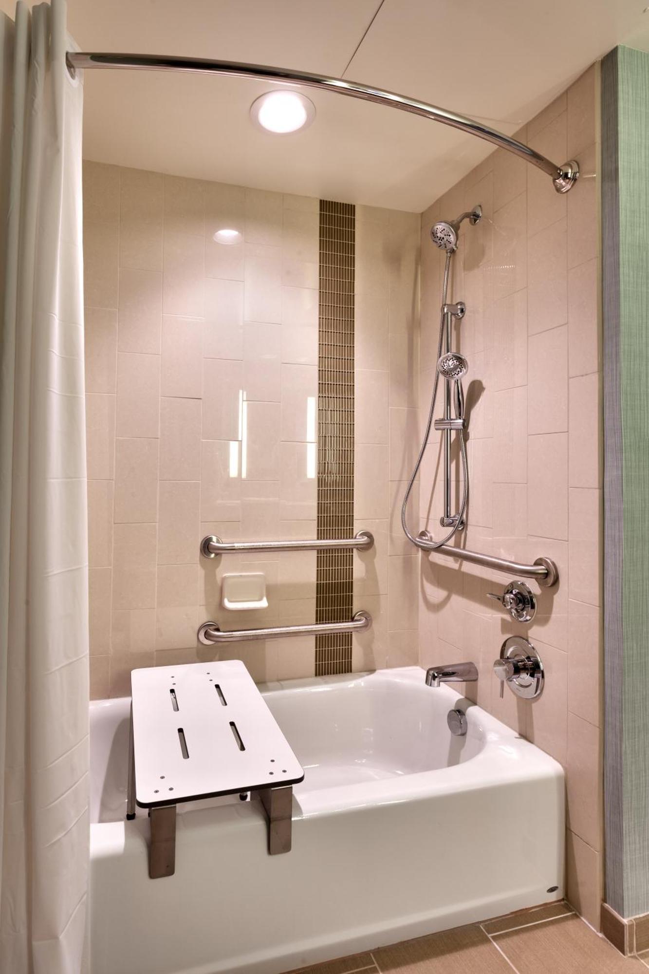 Queen Room Two Queen Beds Accessible Tub Disability Access