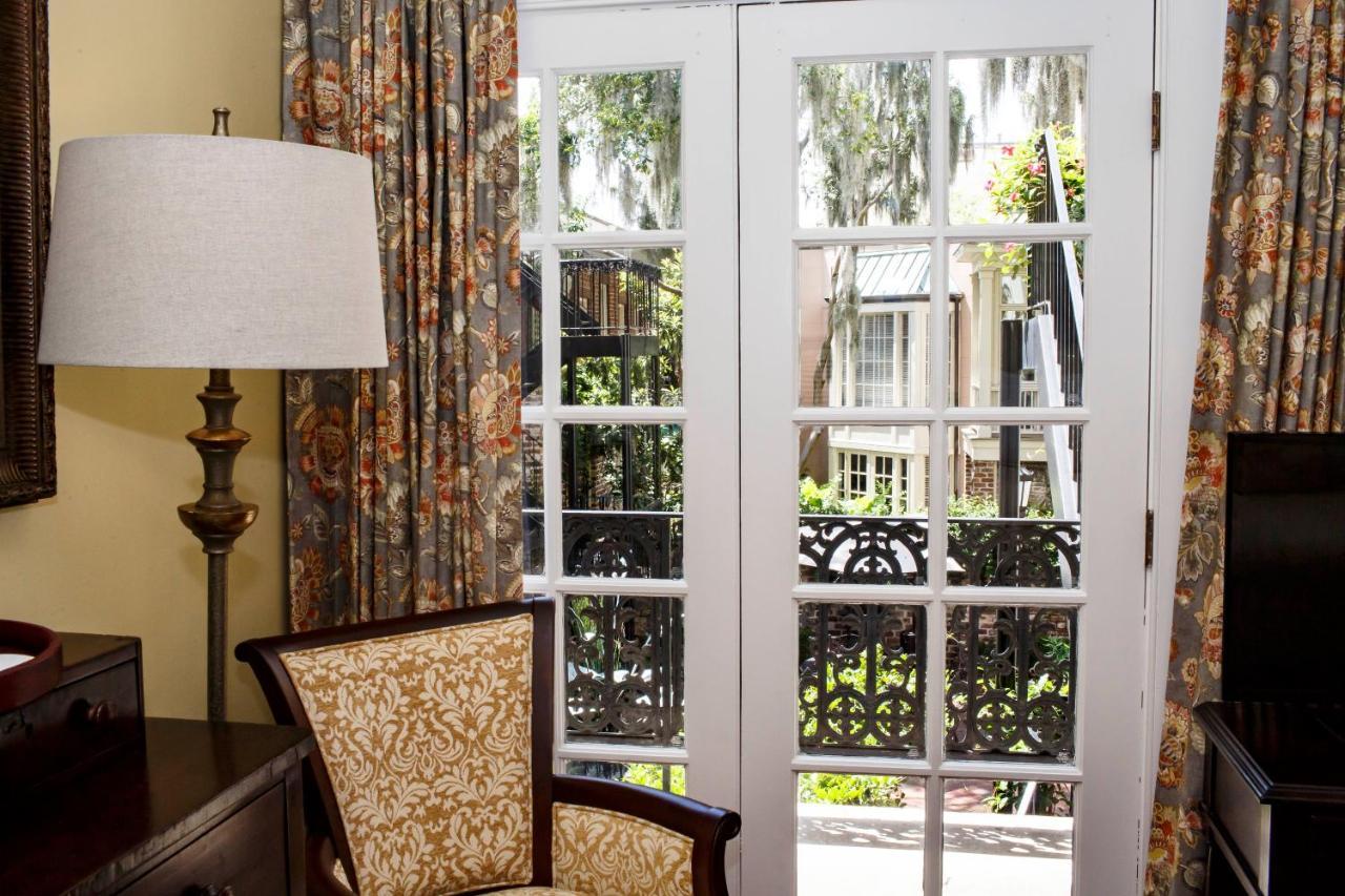 Garden Courtyard Queen Room