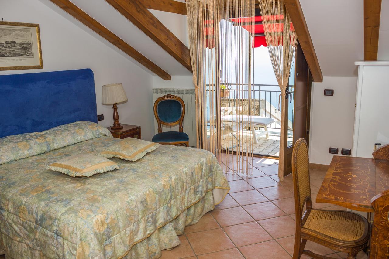 Double Room Terrace Sea View