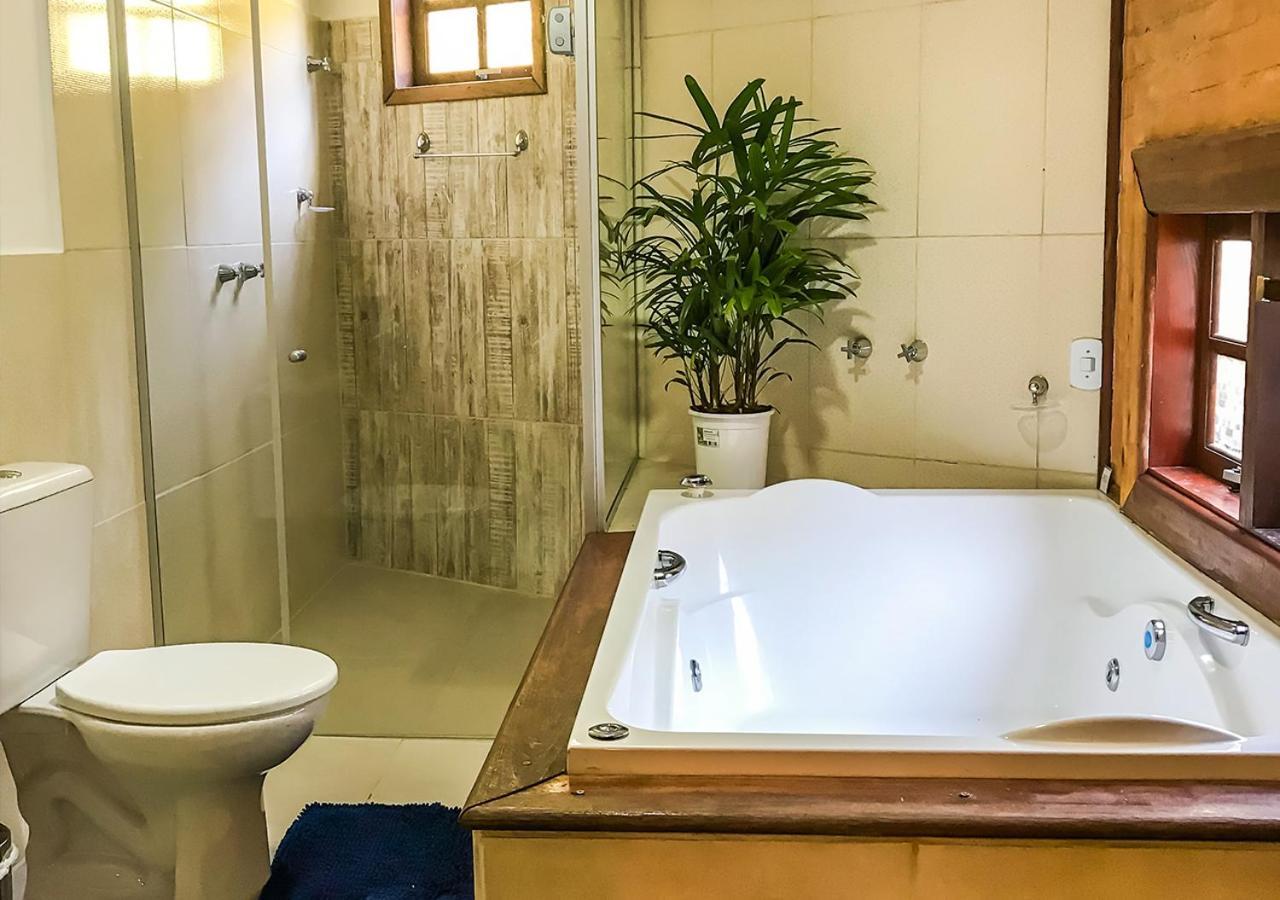 Queen Suite Spa Bath