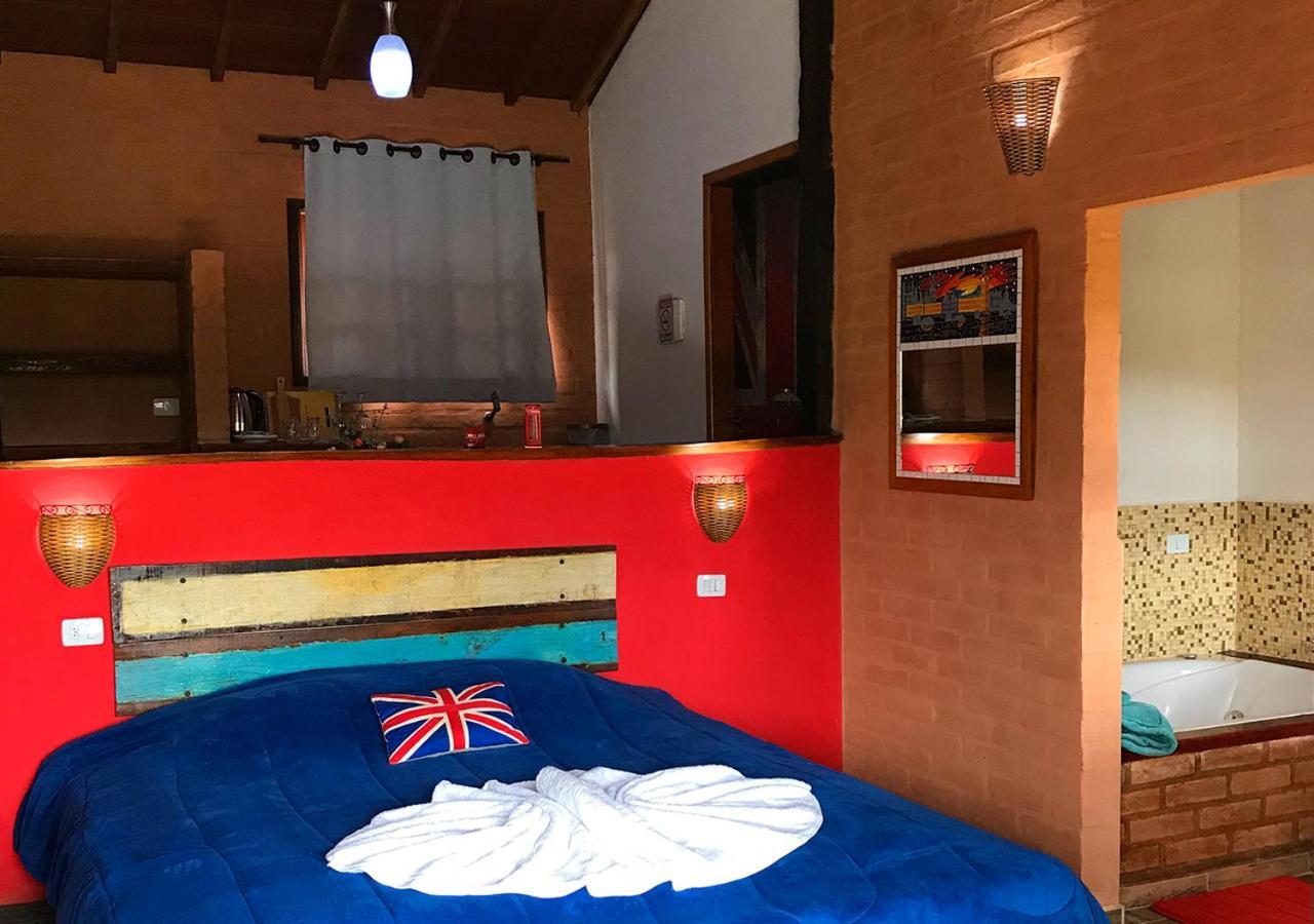 One-Bedroom Chalet Bath Tub Mountain View