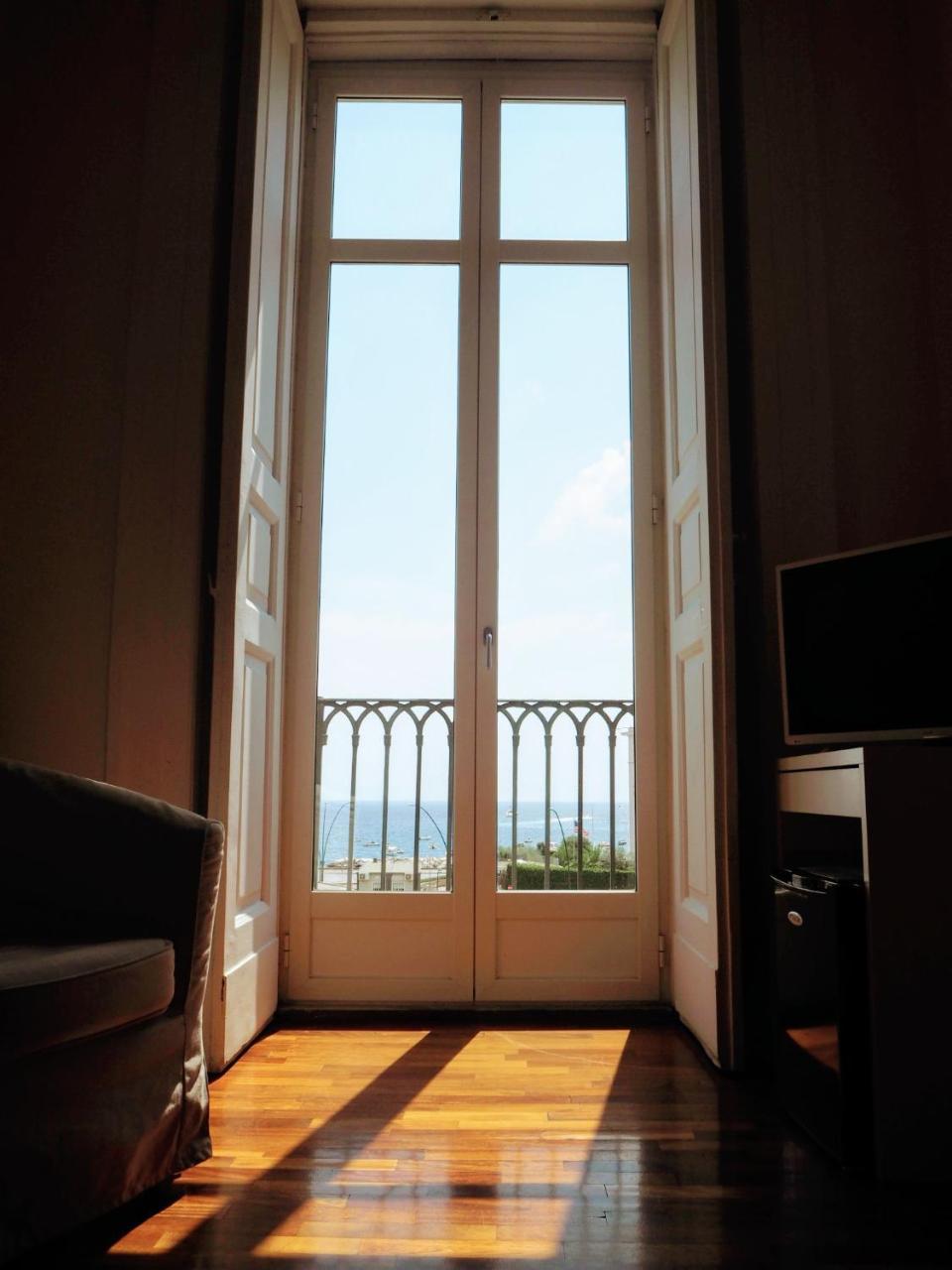 Deluxe Double Room Private External Bathroom sea view