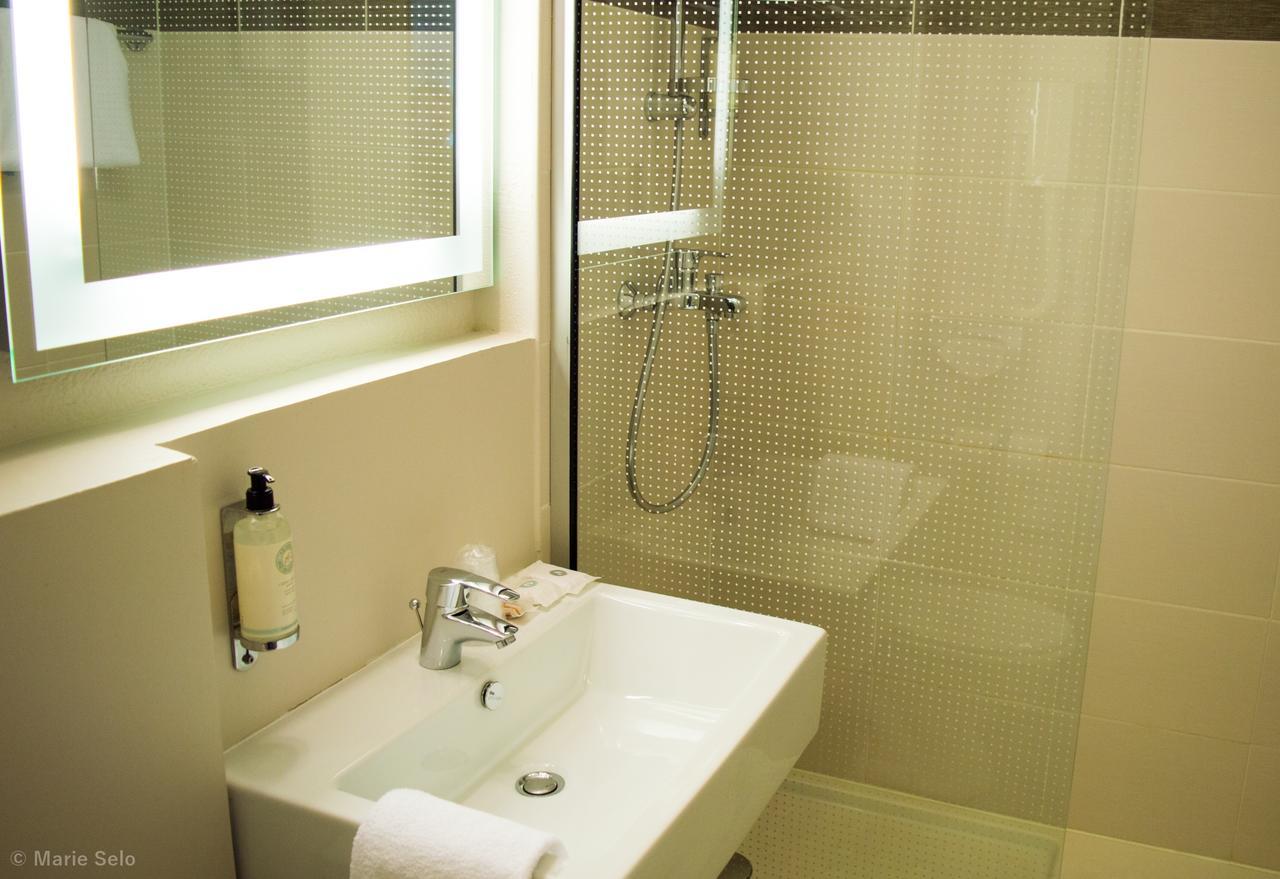 Chambre Lit Queen-Size Confort