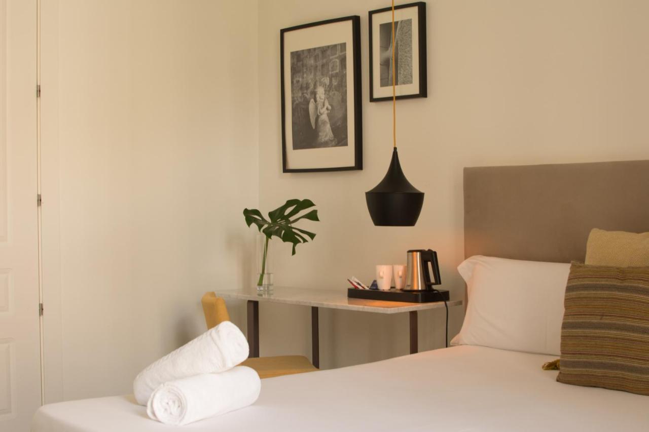 Double or Twin Room with Street View,721456636:JPEG