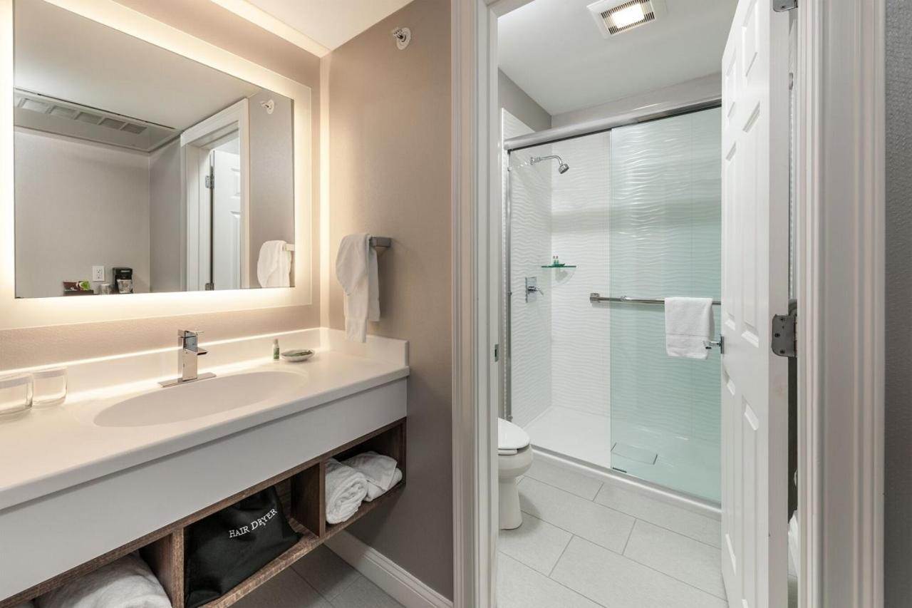 King Room - Non Ocean View,1742779118:JPEG