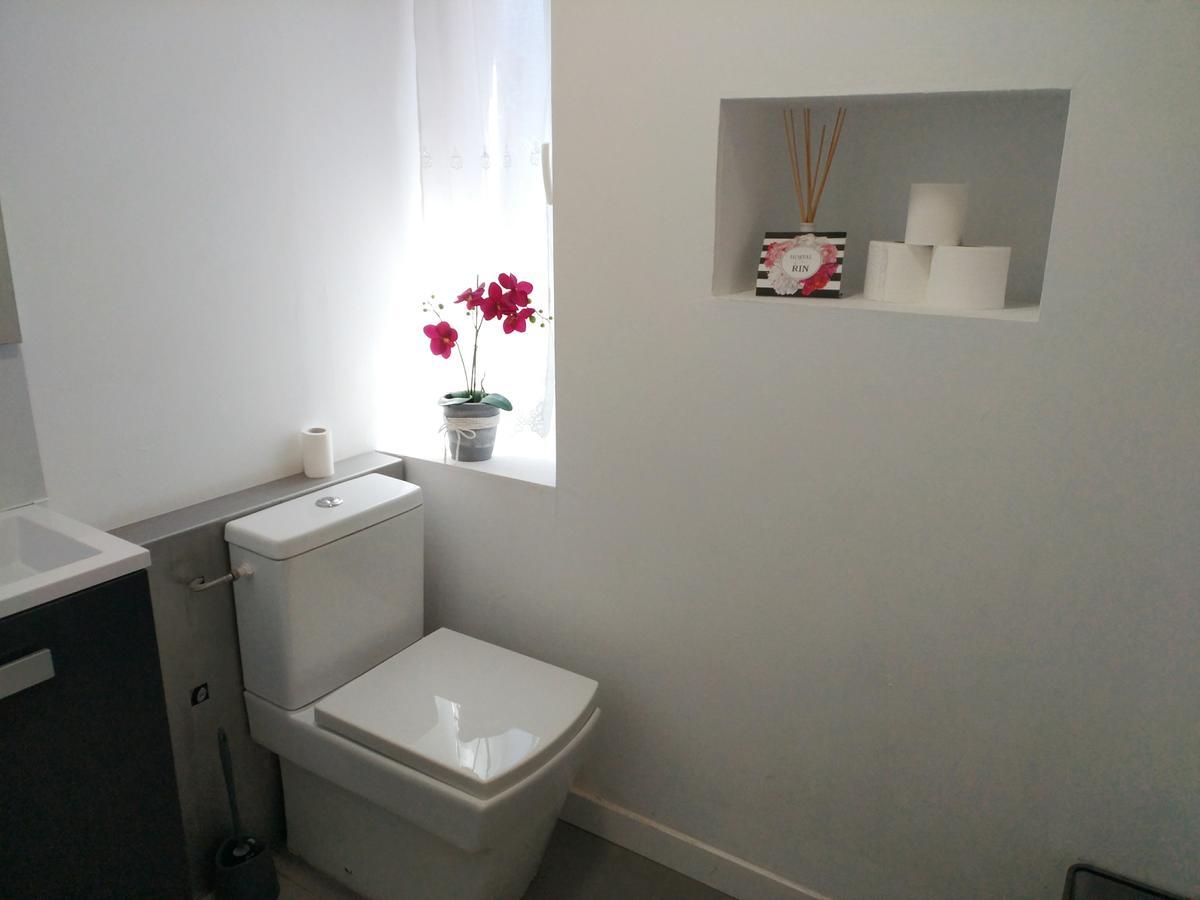 Double Room Shared Toilet