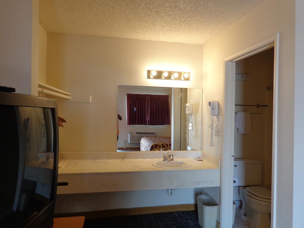 Double Room Two Double Beds Non-Smoking