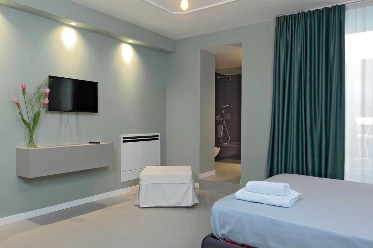 Triple Room Private Bathroom