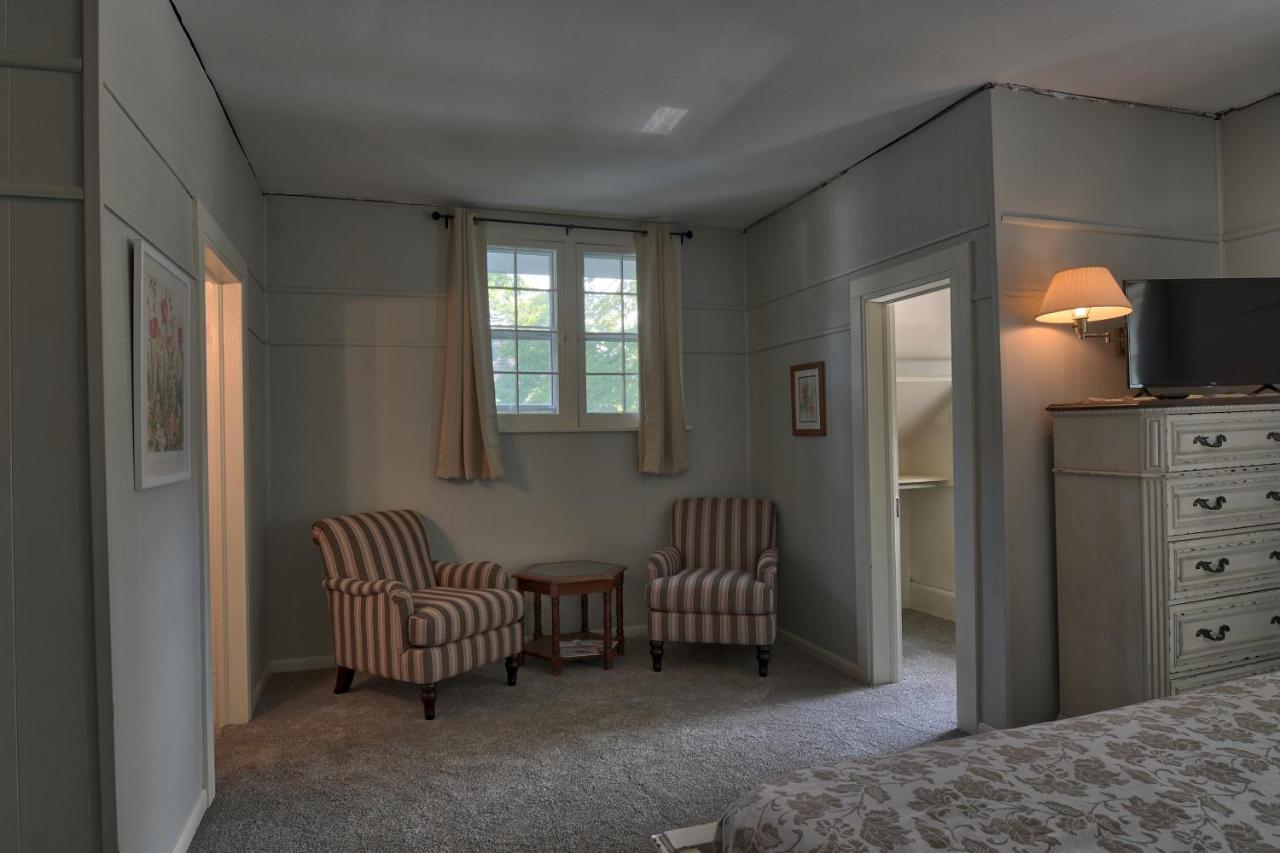 Deluxe Double Room with Bath