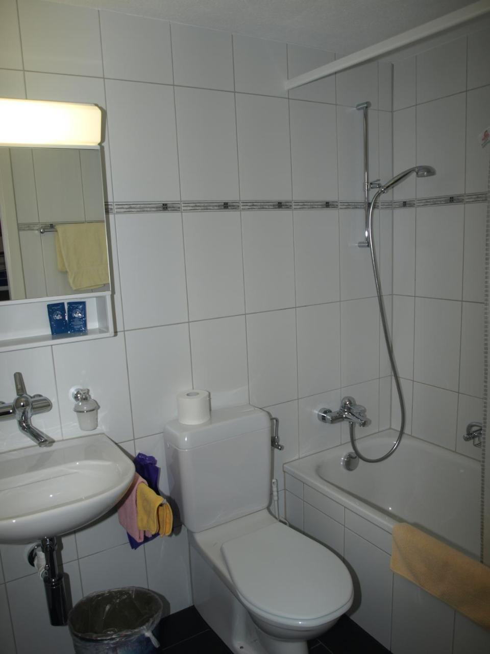 Twin or Double Standard Room