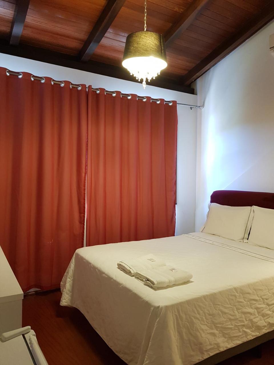Deluxe Queen Suite