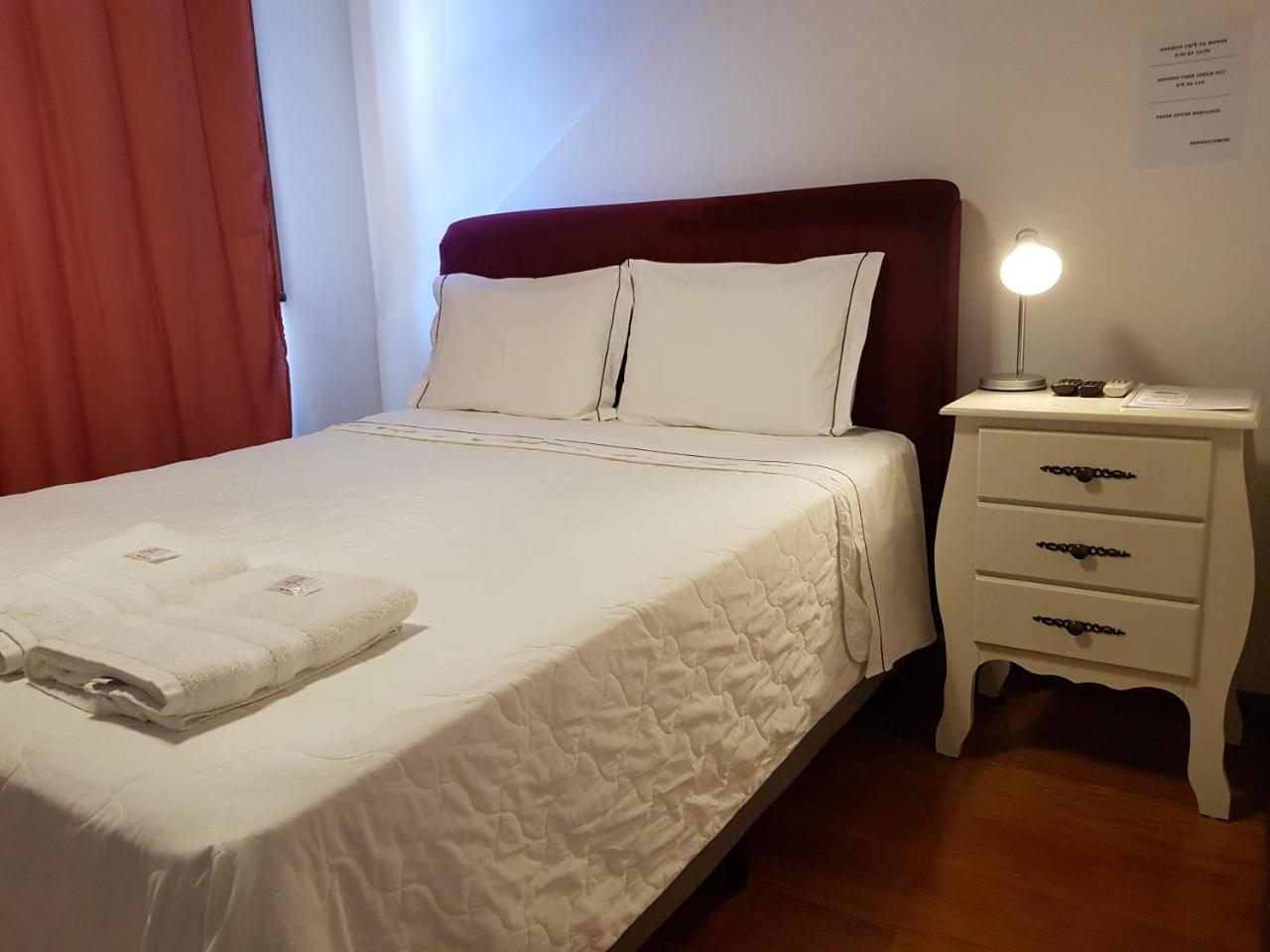 Deluxe Queen Suite