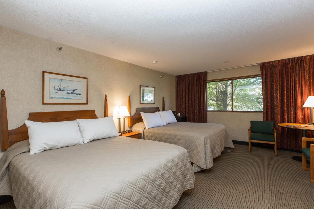 Double Queen Room