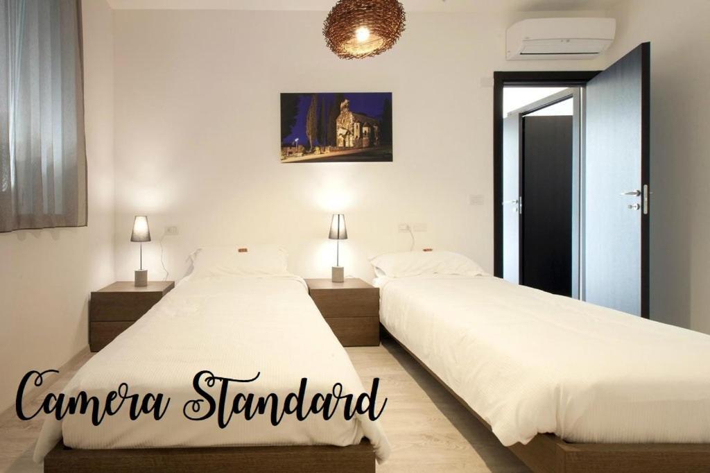 Standard Room External Private Bathroom