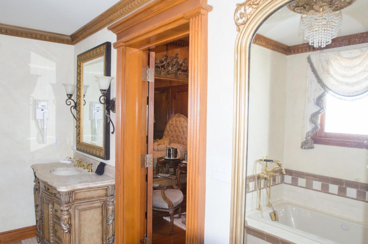 Double Room Spa Bath