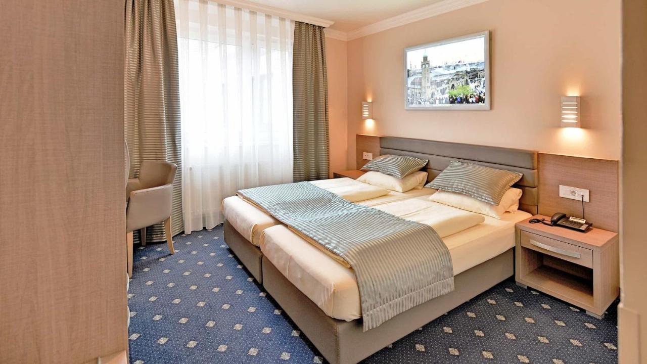 Economy Double Room above Disco