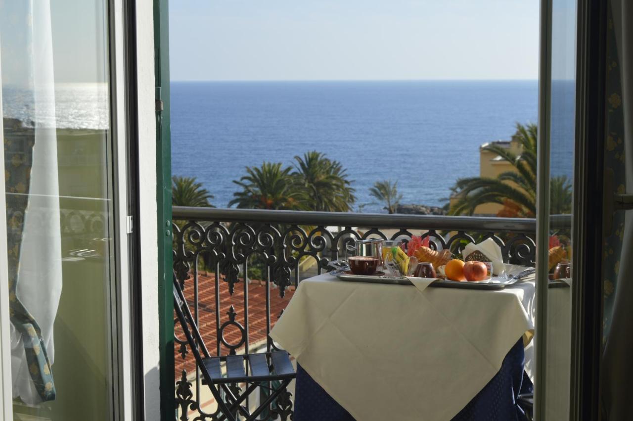 Double Room Balcony Sea View