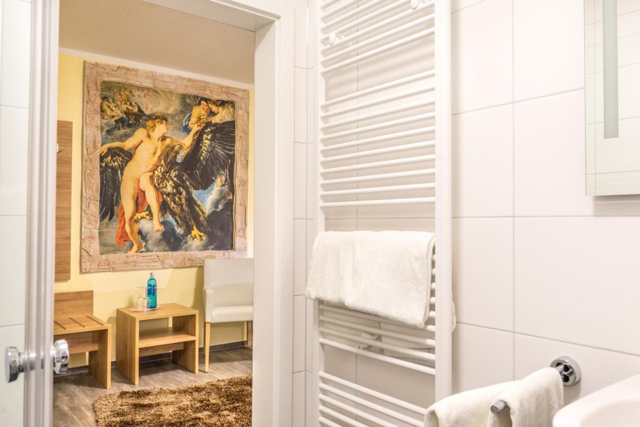 Luxury Triple Room