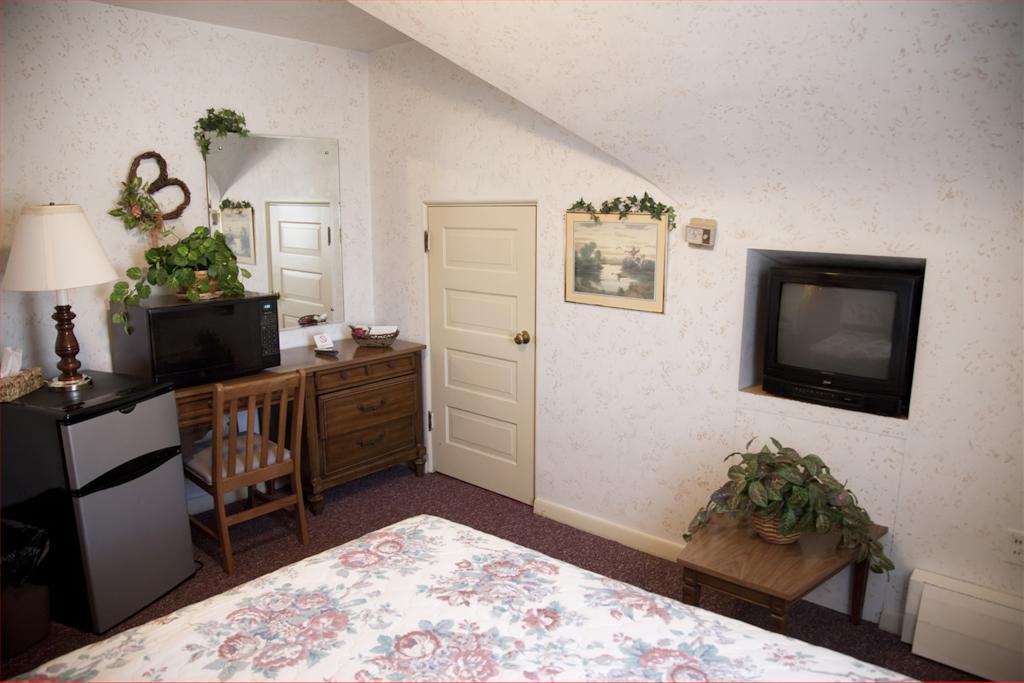 Two-Bedroom Suite