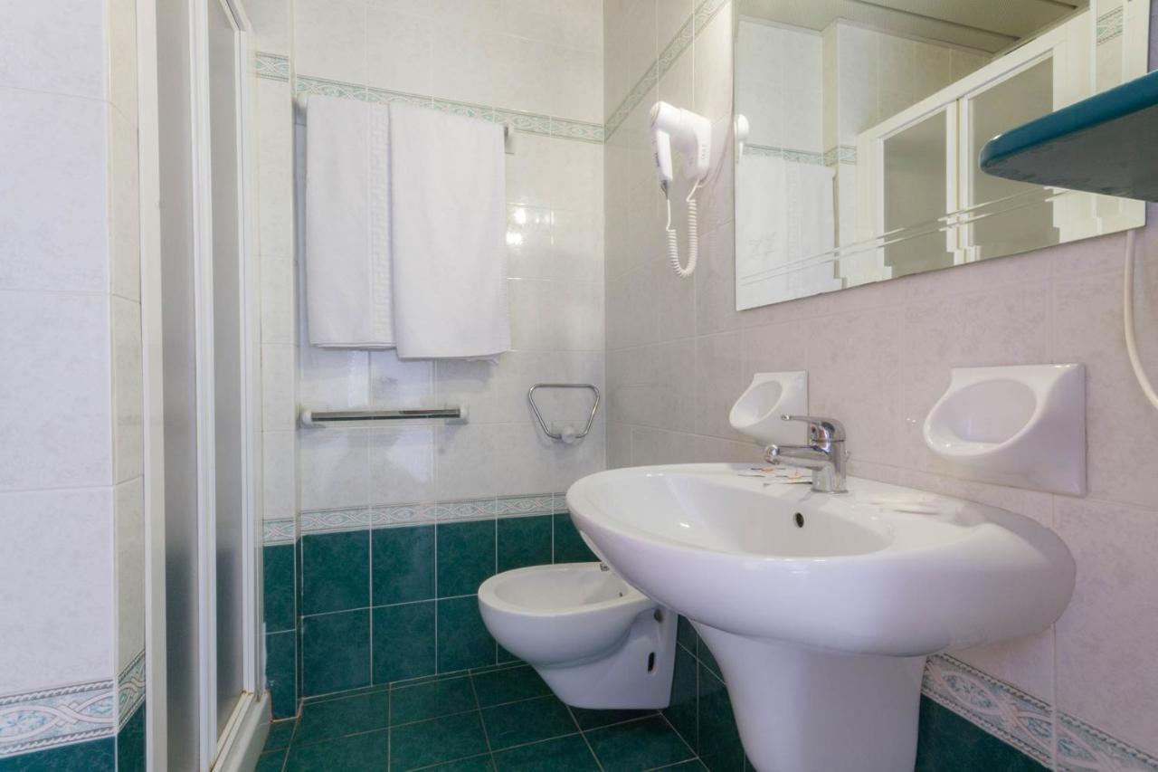 Economy Double Room Lake View