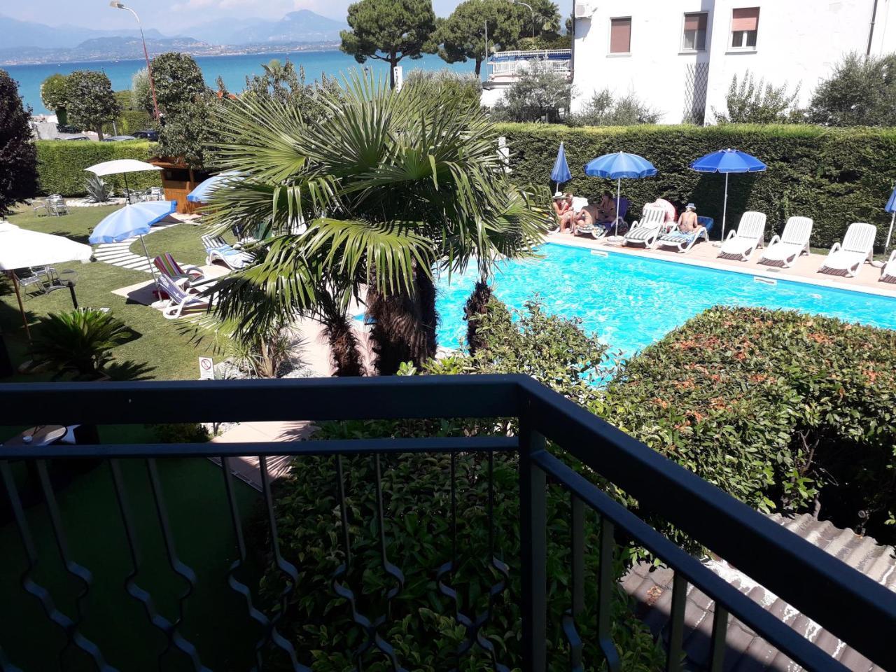Double Room Balcony Lake View