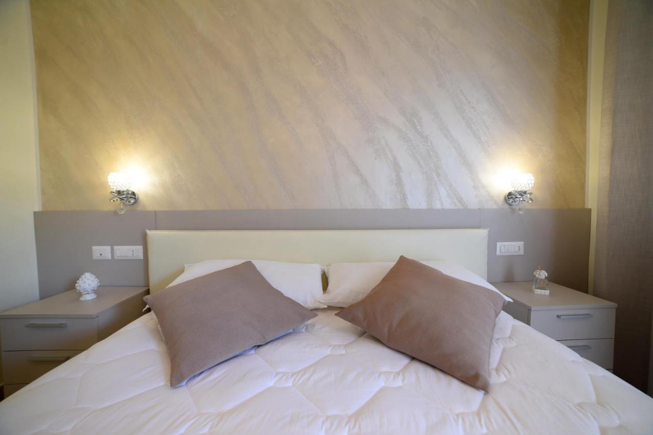 Double or Twin Room Garden View