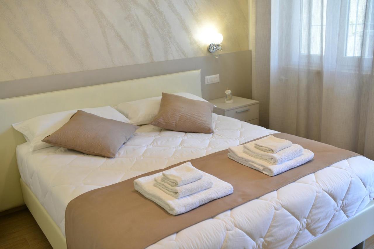 Double or Twin Room Garden View