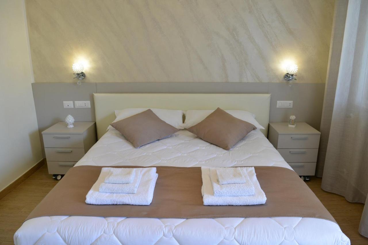 Double or Twin Room Garden View