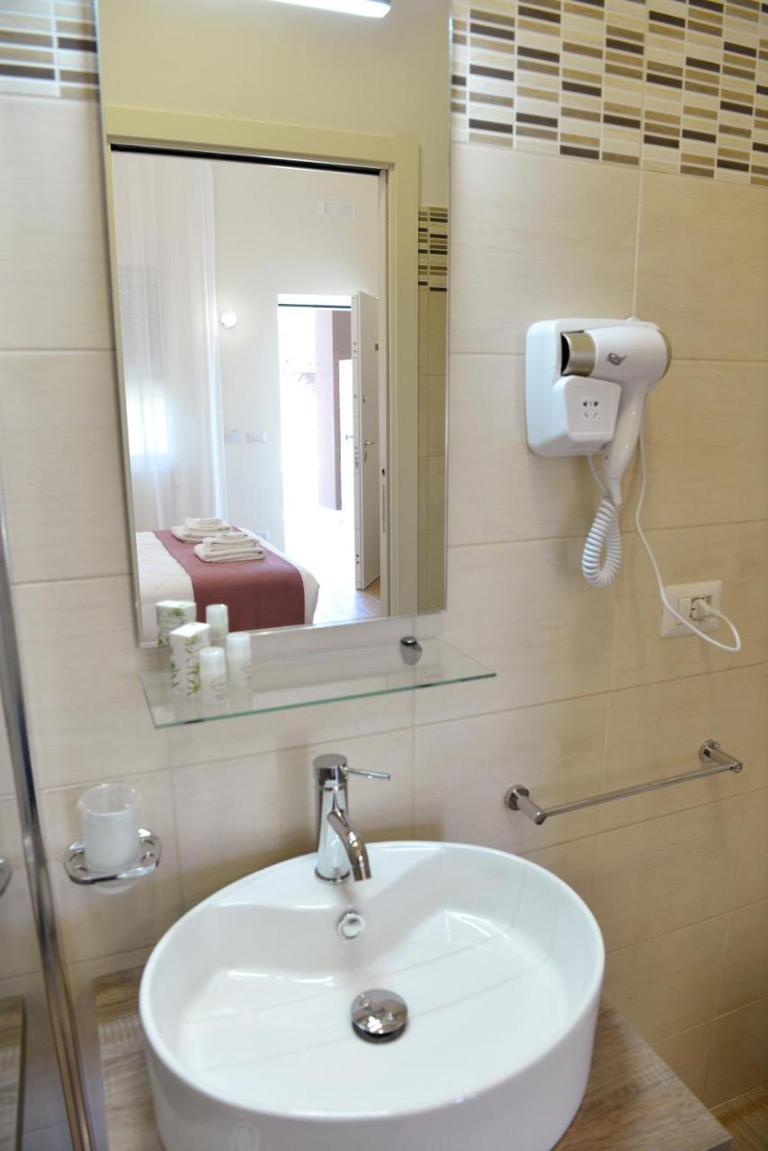 Double or Twin Room Garden View