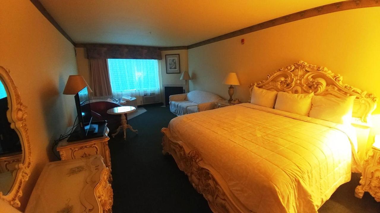 King Room Spa Bath