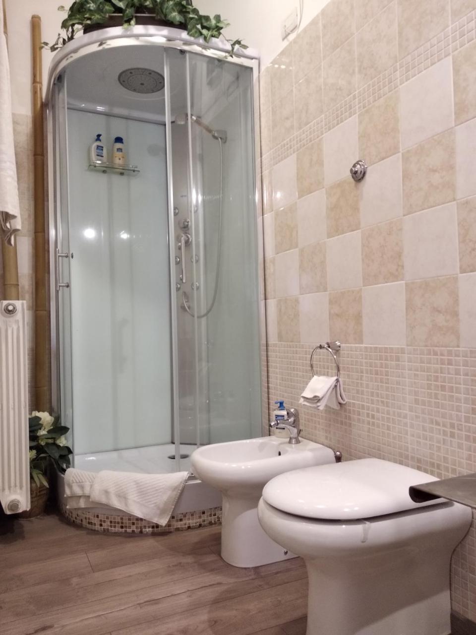 Double Room Private Bathroom