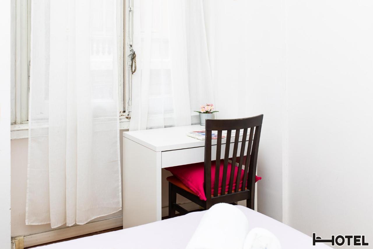 Camera Matrimoniale/Doppia con Letti Singoli con Bagno Privato Esterno