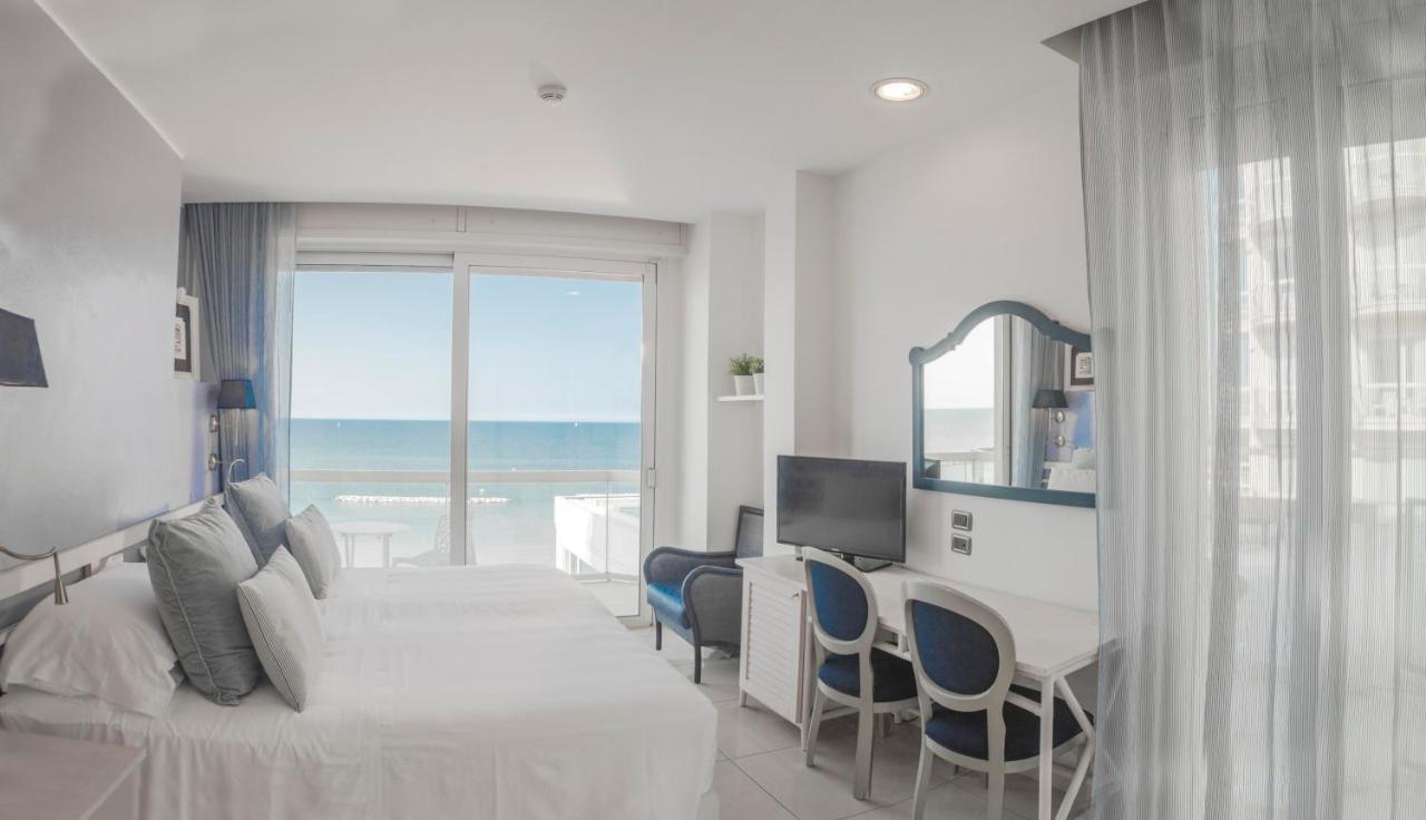 Deluxe Double or Twin Room,728382076:JPEG