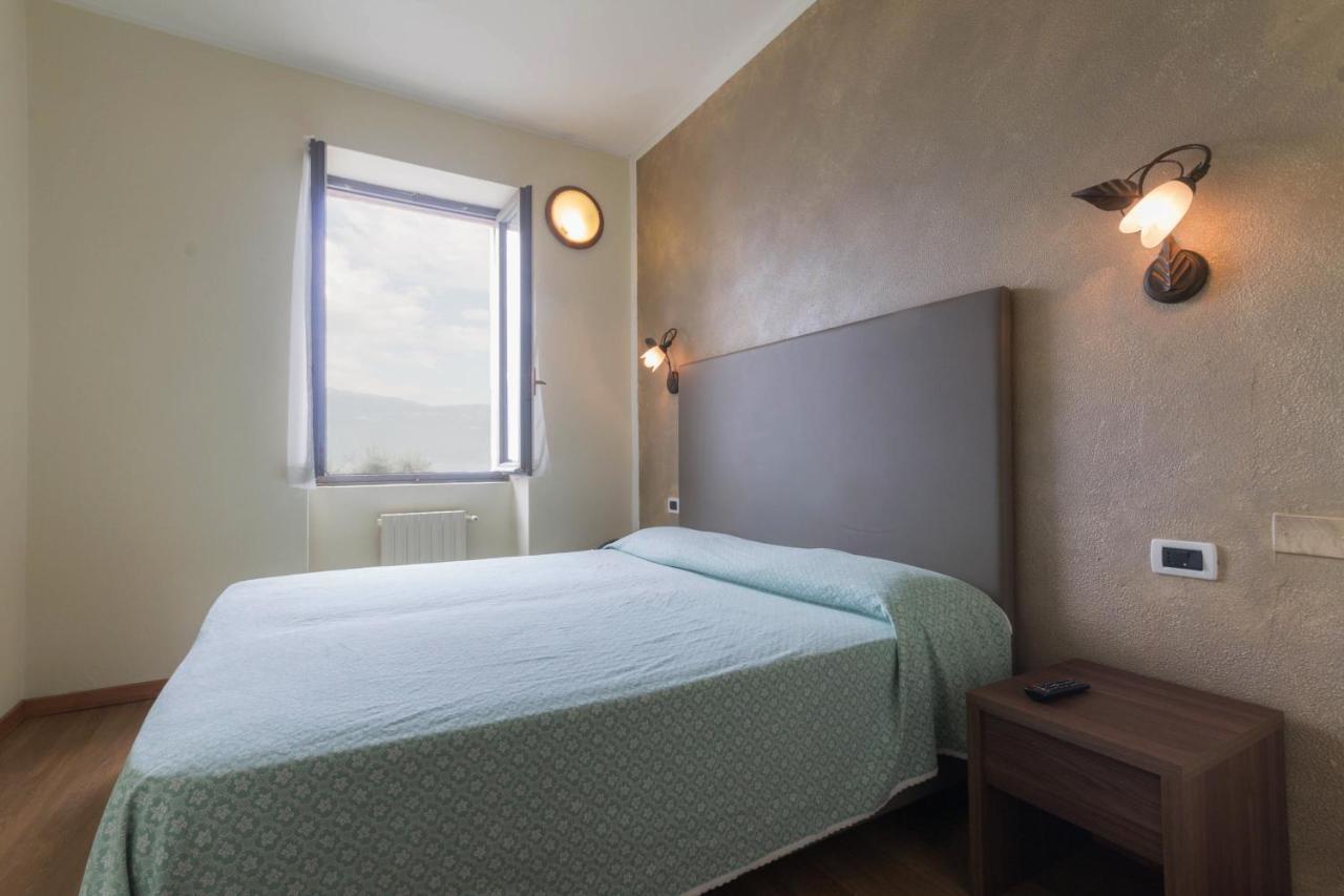 Standard Double Room Lake View
