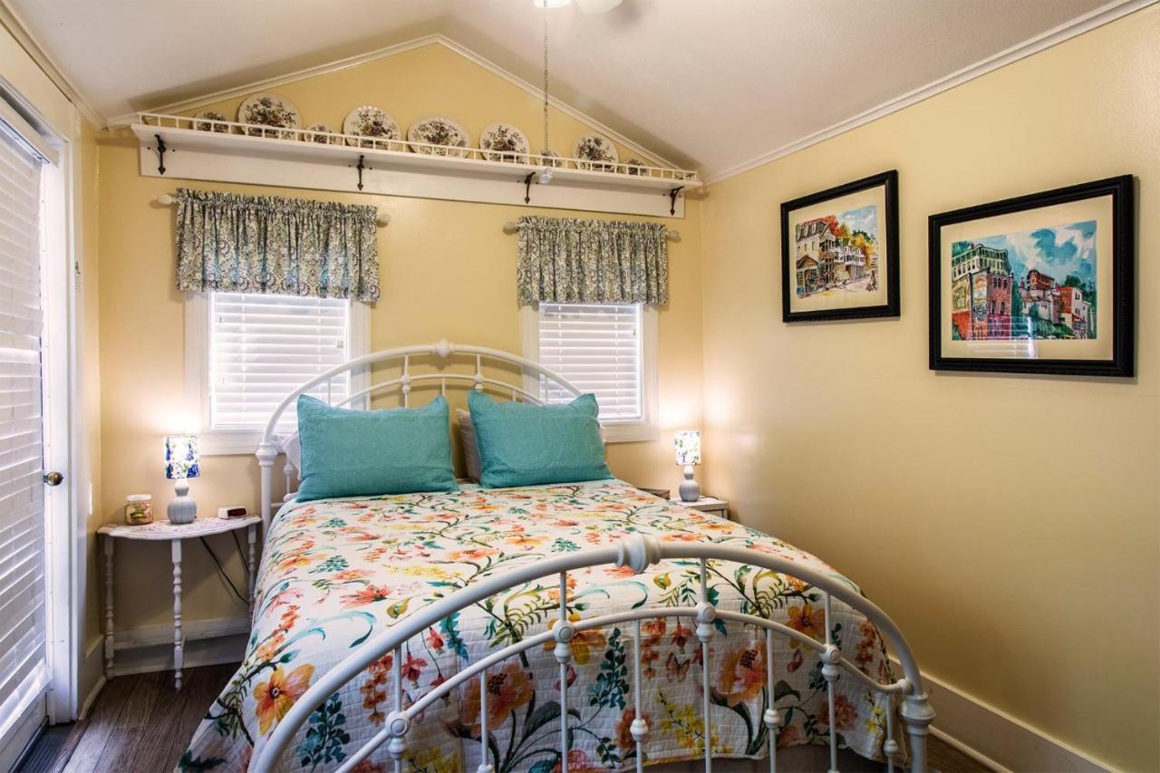 Queen Suite