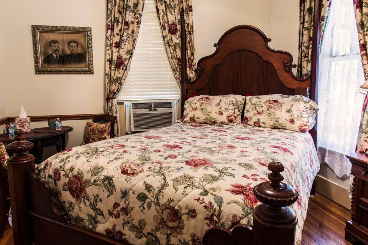 Queen Suite
