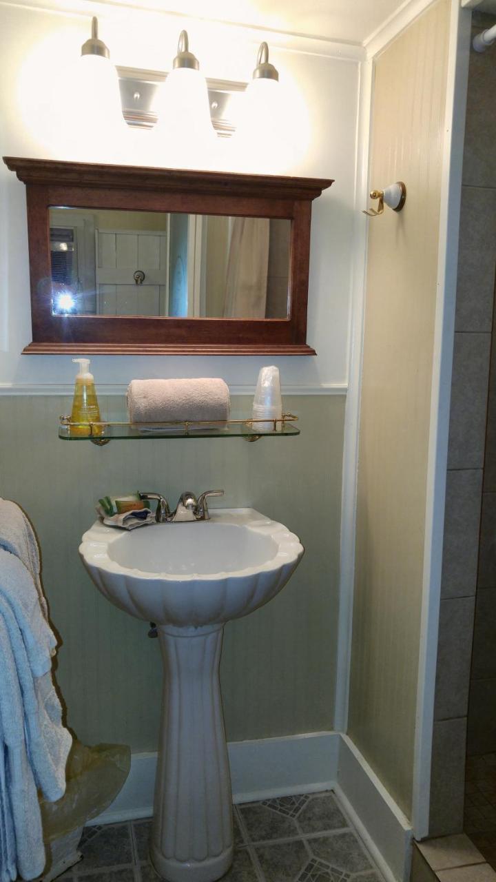 Queen Suite
