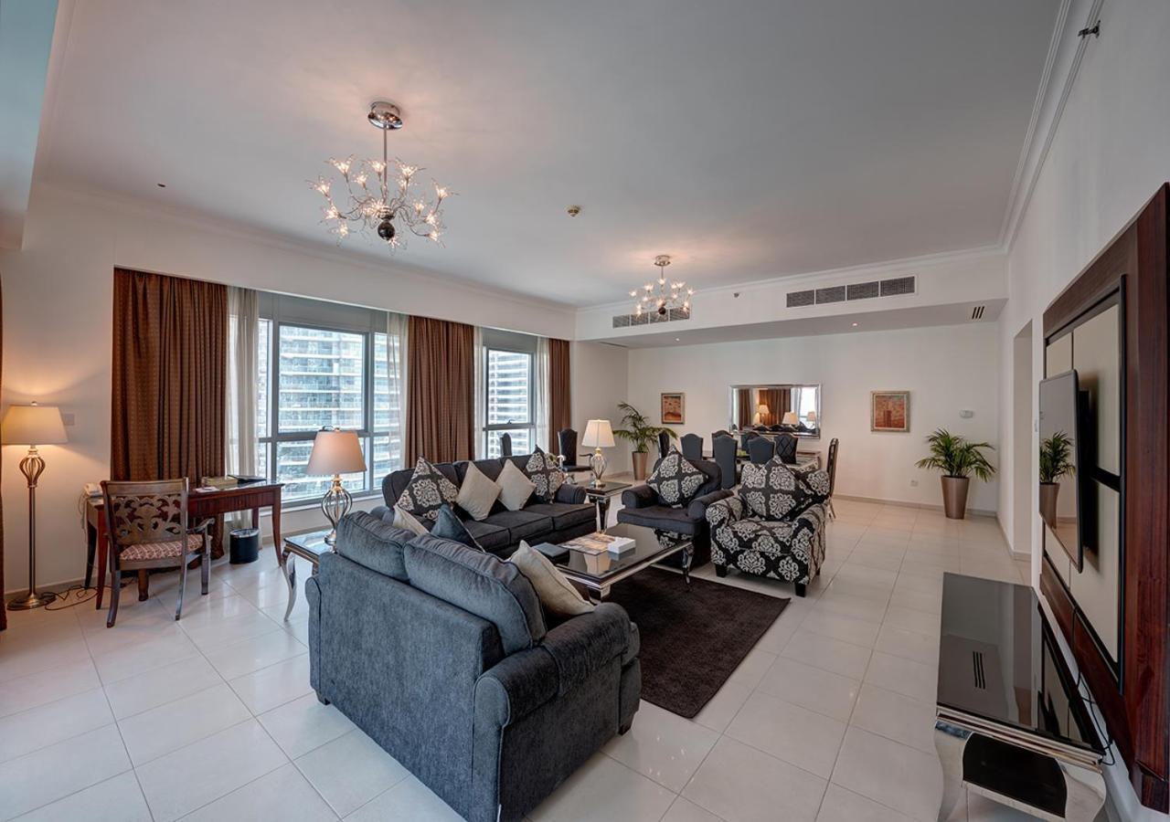 Three-Bedroom Apartment Marina View