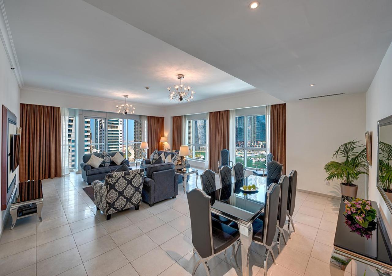 Three-Bedroom Apartment Marina View