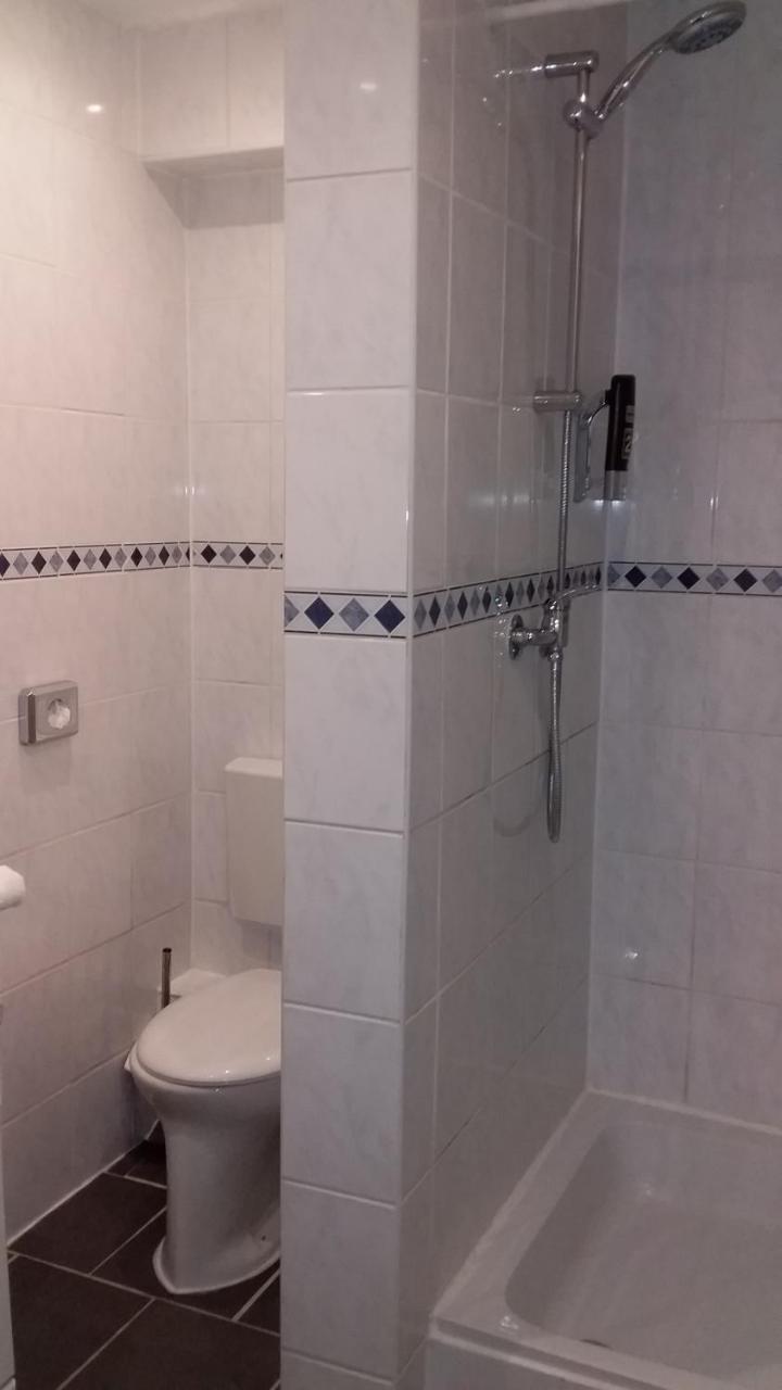 Family Room Private Bathroom