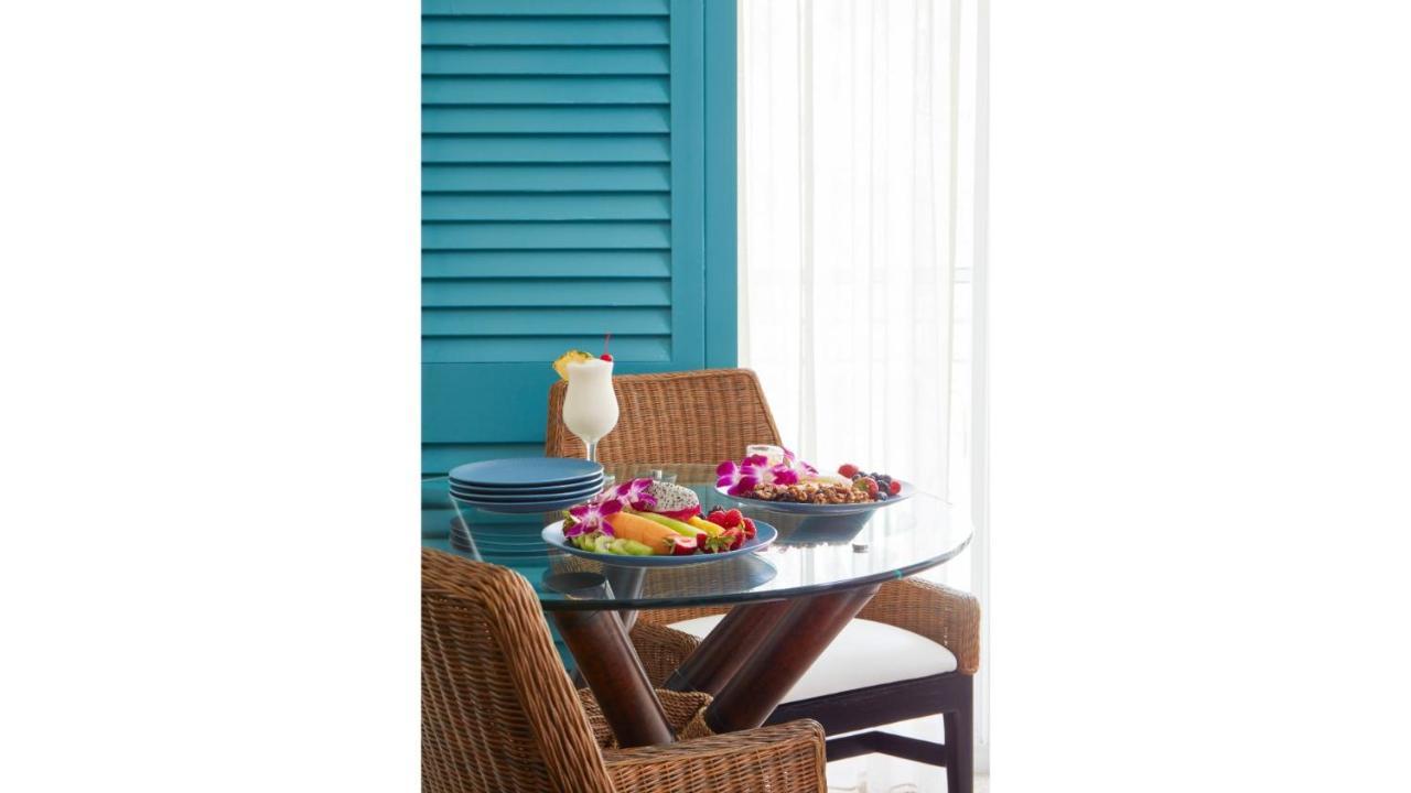 Resort View Double Queen Guestroom