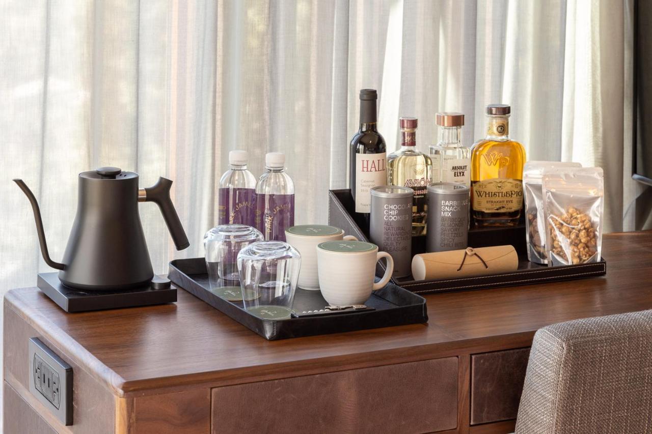 Superior King Suite