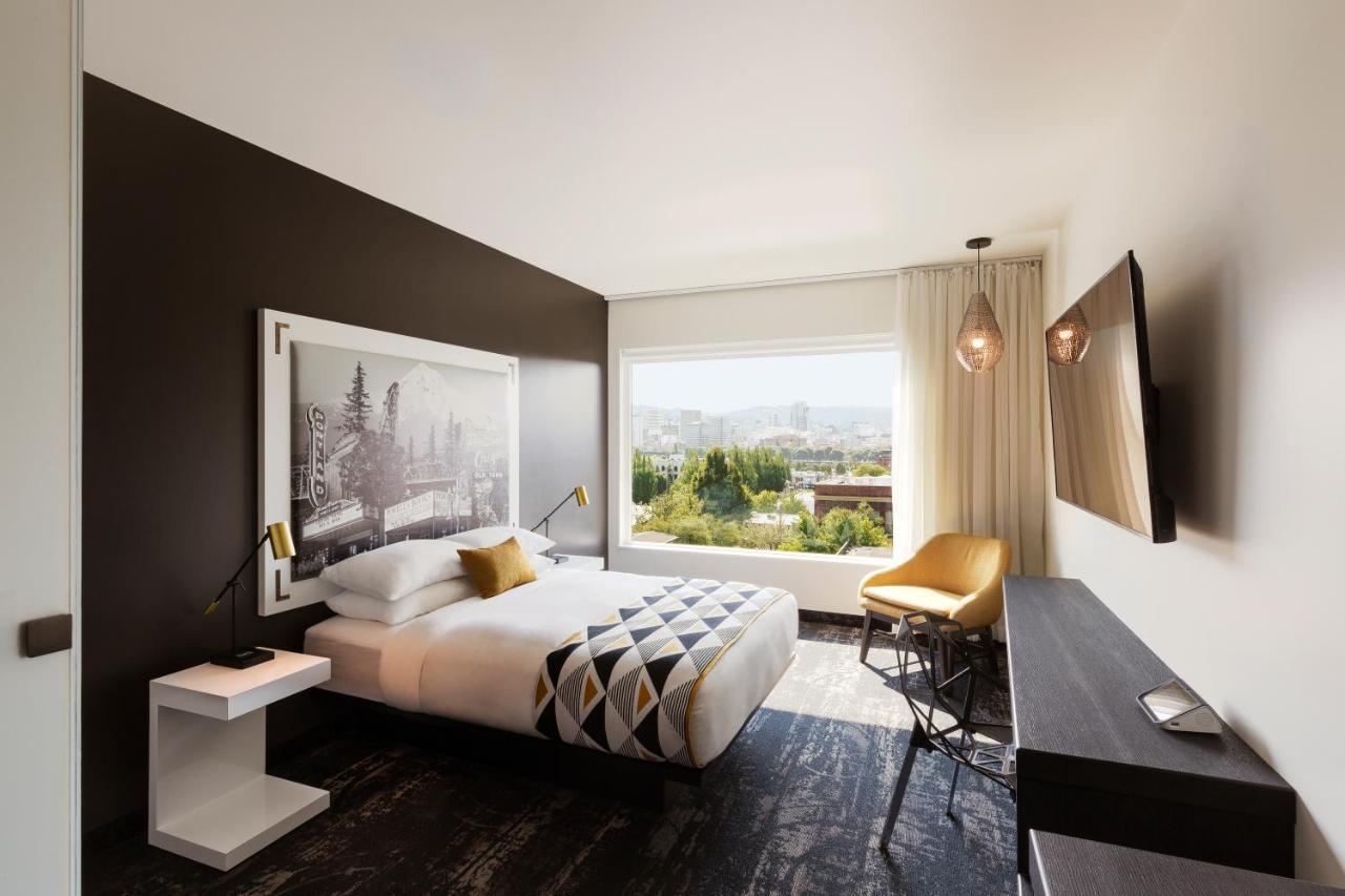NEXT Level X Deluxe King Room City View