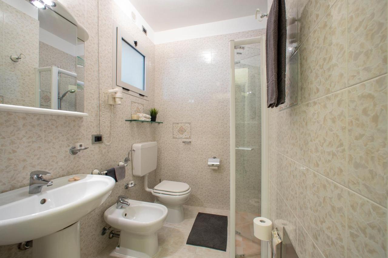 One-Bedroom Apartment,1649026803:JPEG