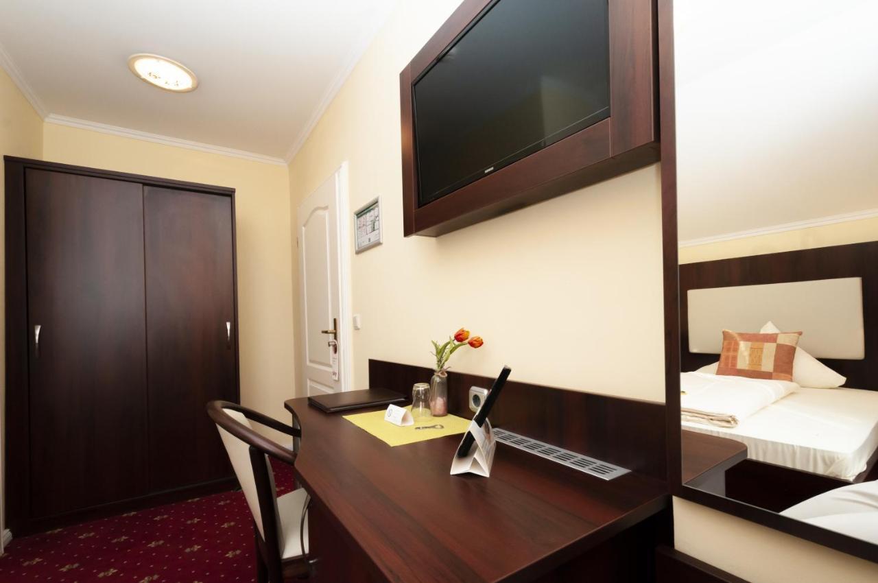 Standard Single Room