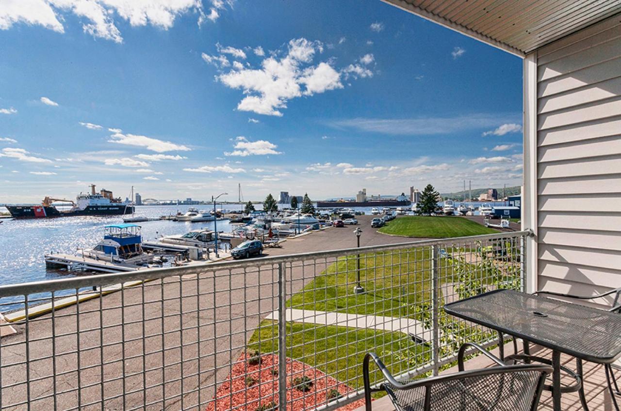 Double Queen Harbor View